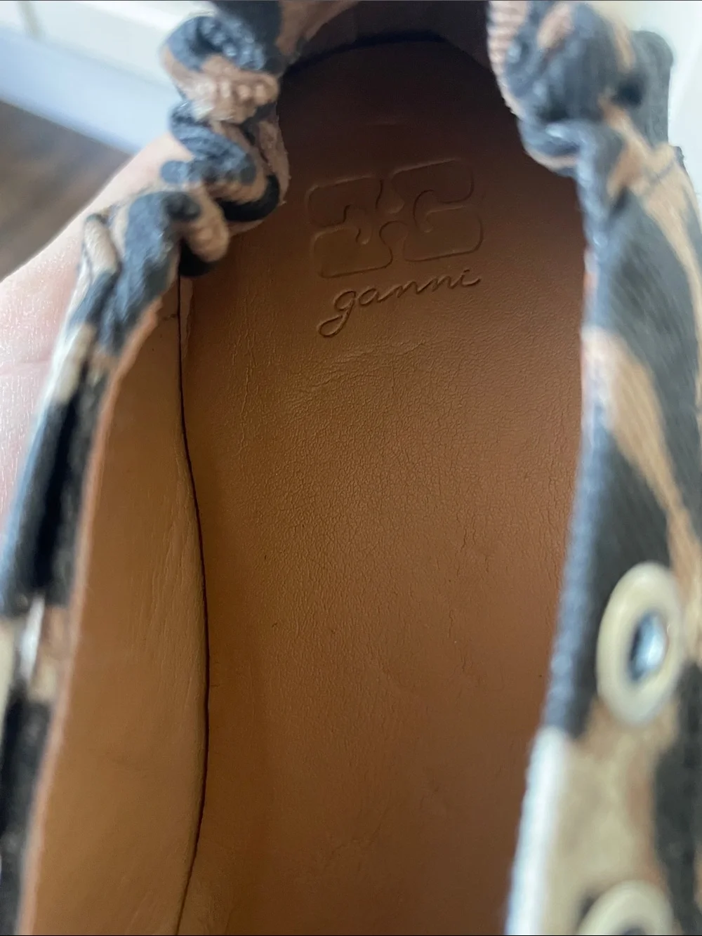 NWT GANNI Eyelets Lace Up Ballerina Flats!